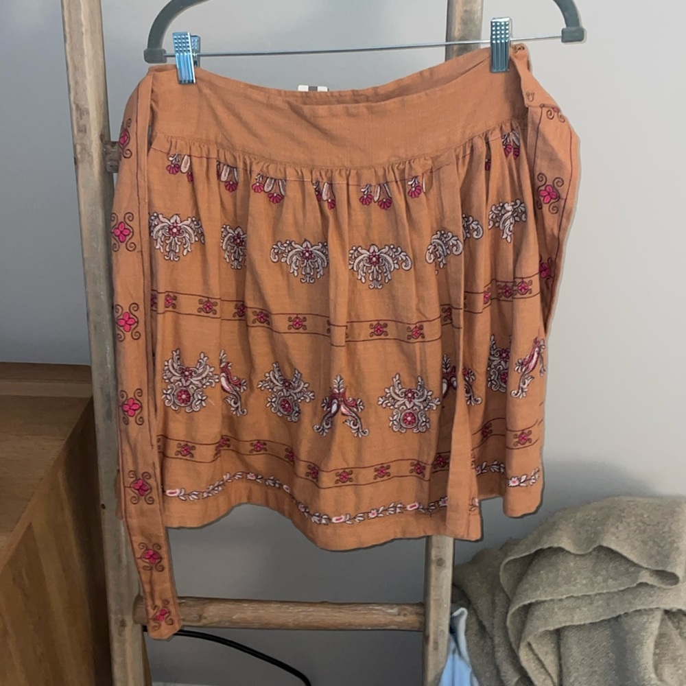 anthropologie never worn size 12 skirt !!